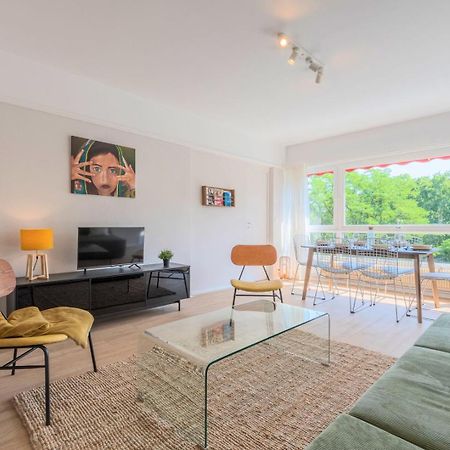 Spacious 3 Bedroom Apartment & Private Parking! Lambersart ภายนอก รูปภาพ